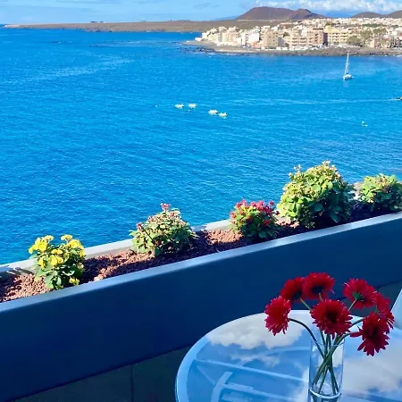 Apto 143 Wonderful Sea View With Swimming Pool Апартаменты